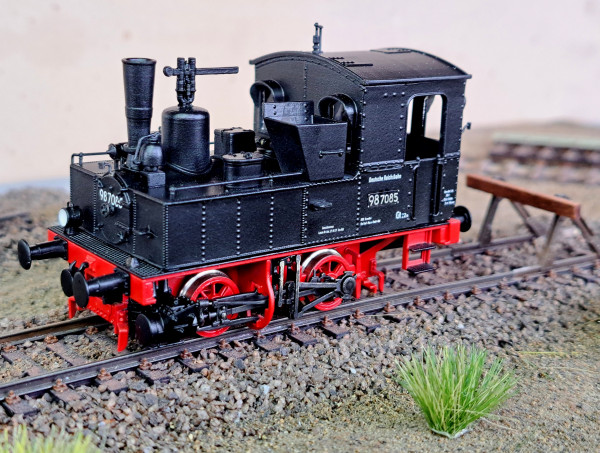 Dampflokomotive BR 98/7 mit je einer Lampe pro Fahrtrichtung